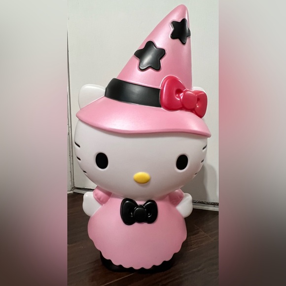 Hello Kitty Halloween Witch Blow Mold - Picture 5 of 12